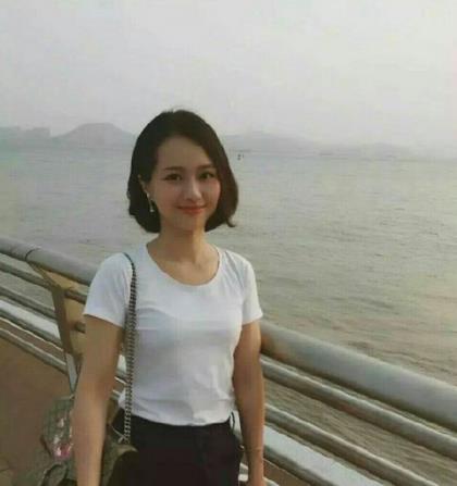 女生暗恋一个人的句子 关于男生暗恋女生的句子(20条)