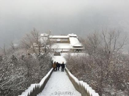 唯美下雨天壁纸